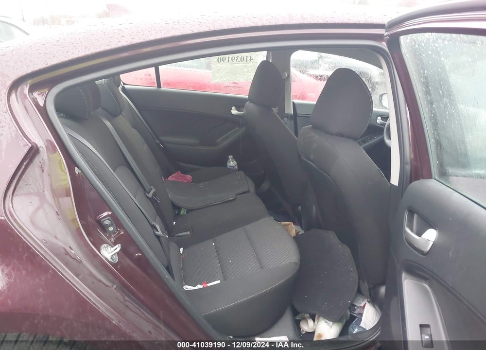 2018 KIA FORTE VIN: 3KPFK4A73JE196743