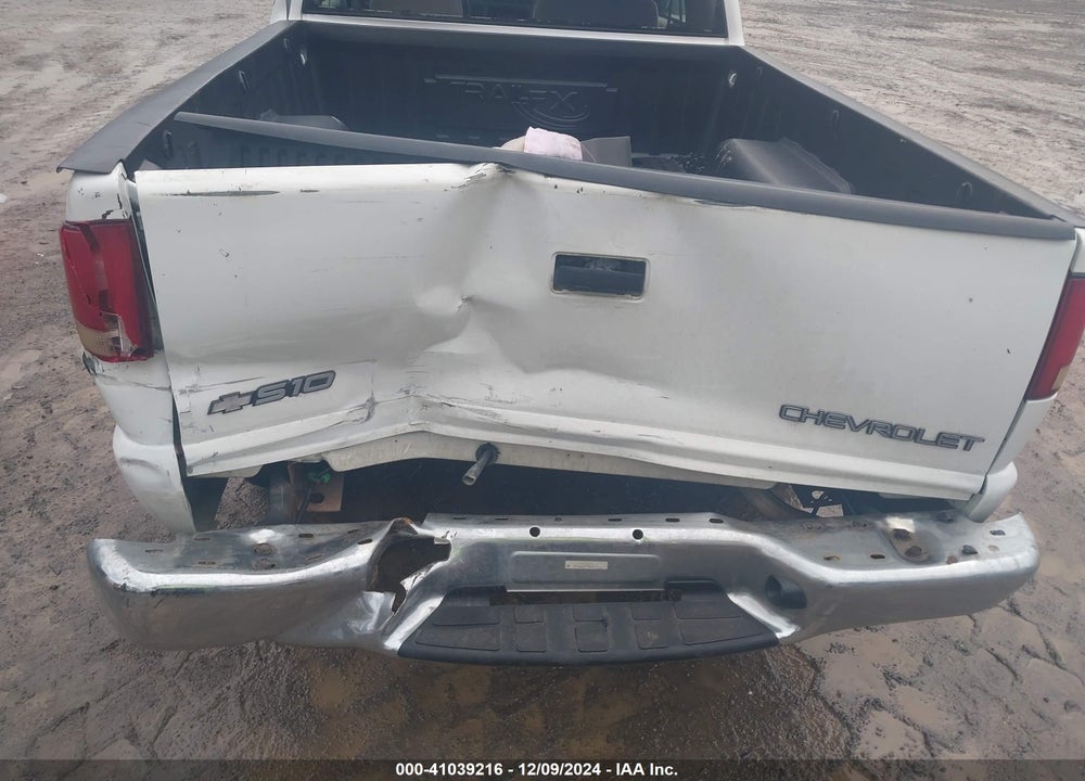 2000 CHEVROLET S-10 LS VIN: 1GCCS1948Y8153791