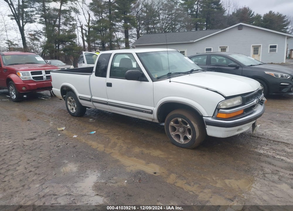 2000 CHEVROLET S-10 LS VIN: 1GCCS1948Y8153791