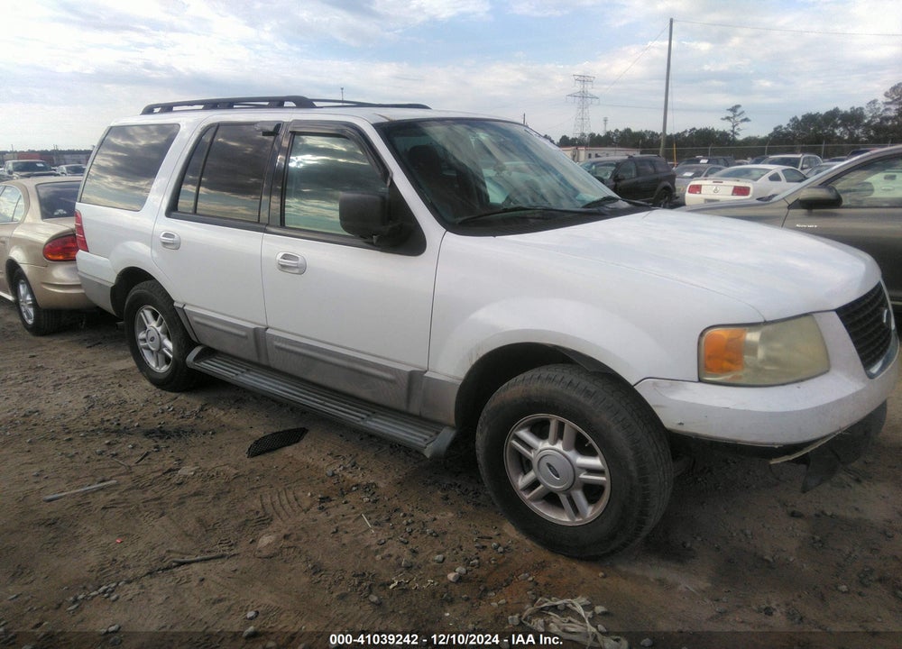 2005 FORD EXPEDITION XLT VIN: 1FMPU15525LB00695
