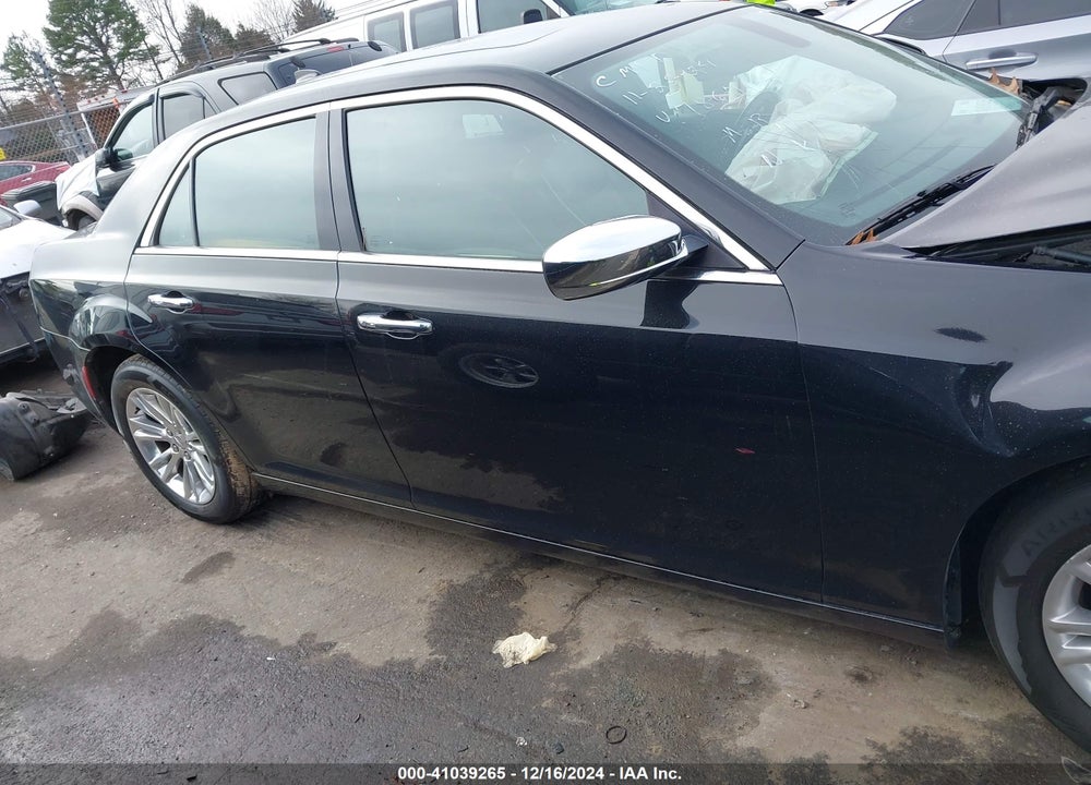 2017 CHRYSLER 300C VIN: 2C3CCAEG9HH567867