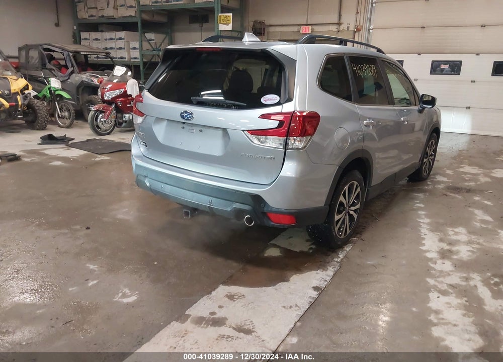 2021 SUBARU FORESTER VIN: JF2SKAUCXMH447490