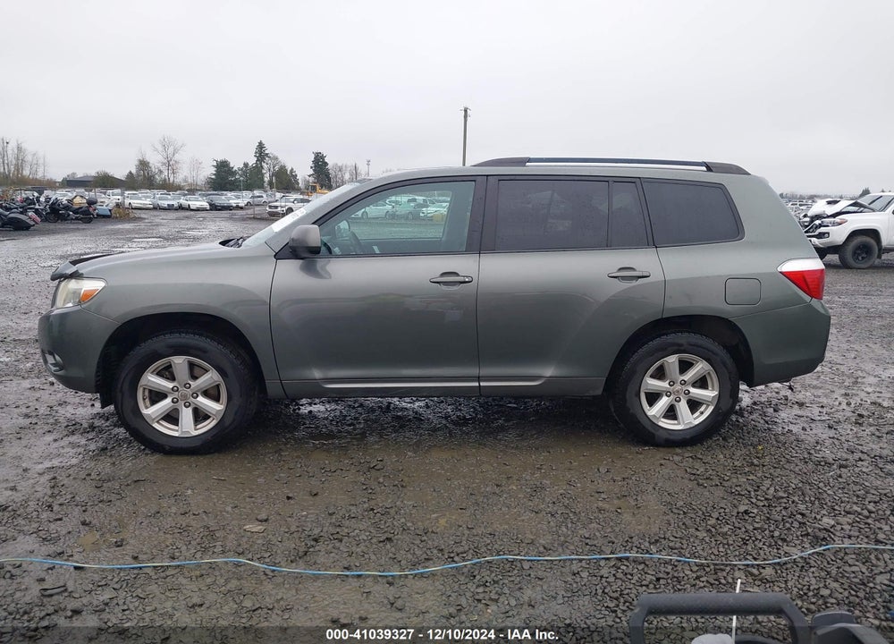 2010 TOYOTA HIGHLANDER SE V6 VIN: 5TDJK3EH1AS035417