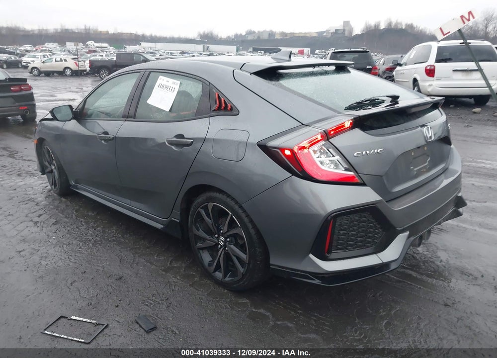 2018 HONDA CIVIC SPORT TOURING VIN: SHHFK7H94JU422306