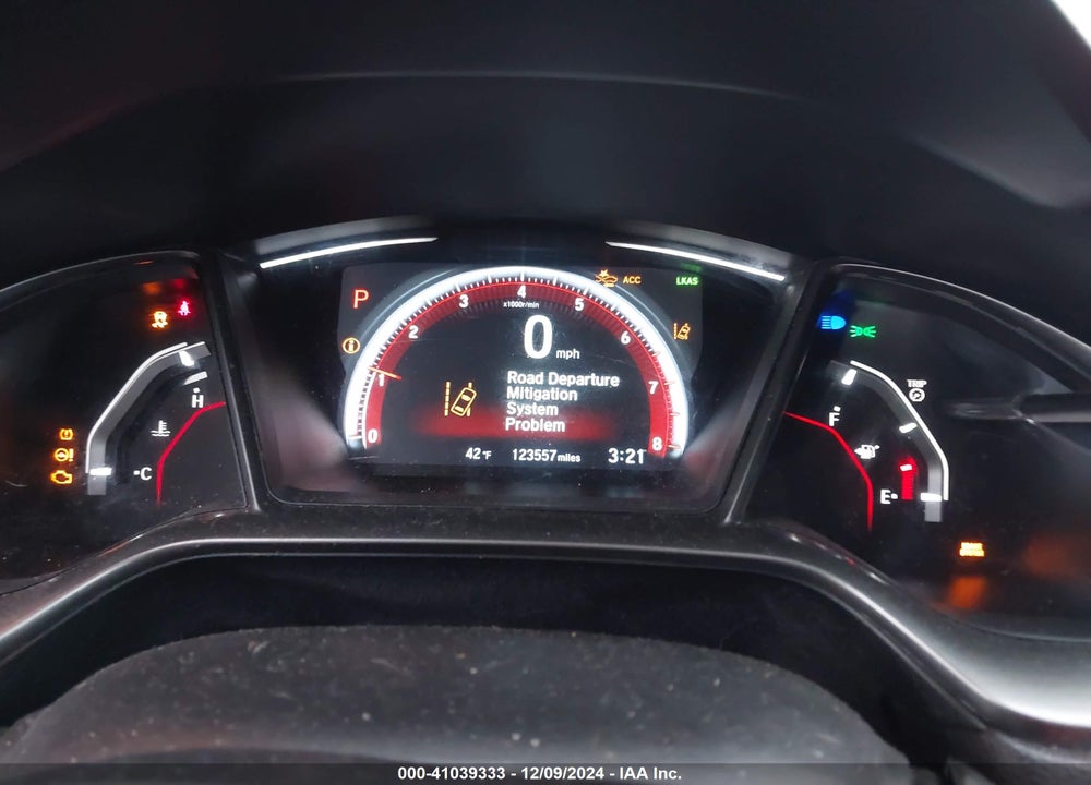 2018 HONDA CIVIC SPORT TOURING VIN: SHHFK7H94JU422306