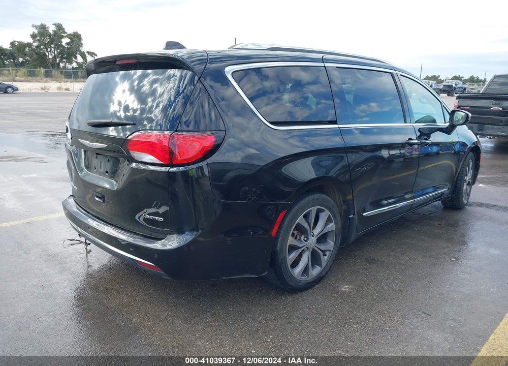 2017 CHRYSLER PACIFICA LIMITED VIN: 2C4RC1GG7HR647584