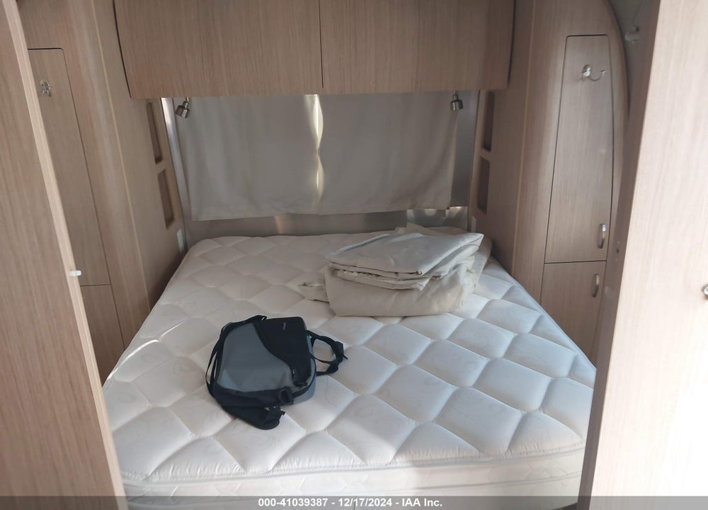 2020 AIRSTREAM FLYING CLOUD VIN: 1STC9YP21LJ553670