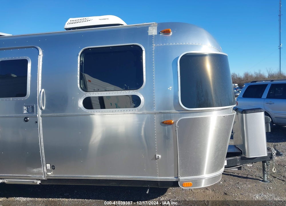 2020 AIRSTREAM FLYING CLOUD VIN: 1STC9YP21LJ553670