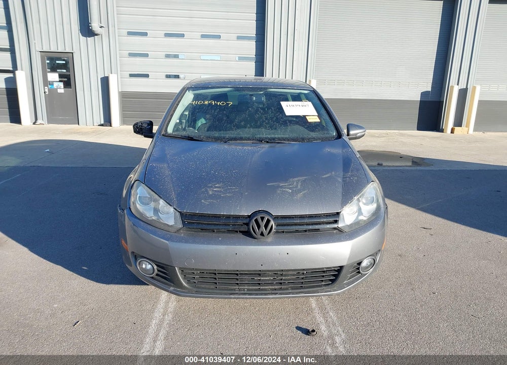 2011 VOLKSWAGEN GOLF VIN: WVWDM9AJ9BW066239