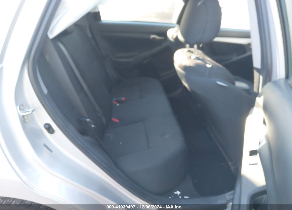 2011 TOYOTA MATRIX VIN: 2T1KU4EE3BC692935