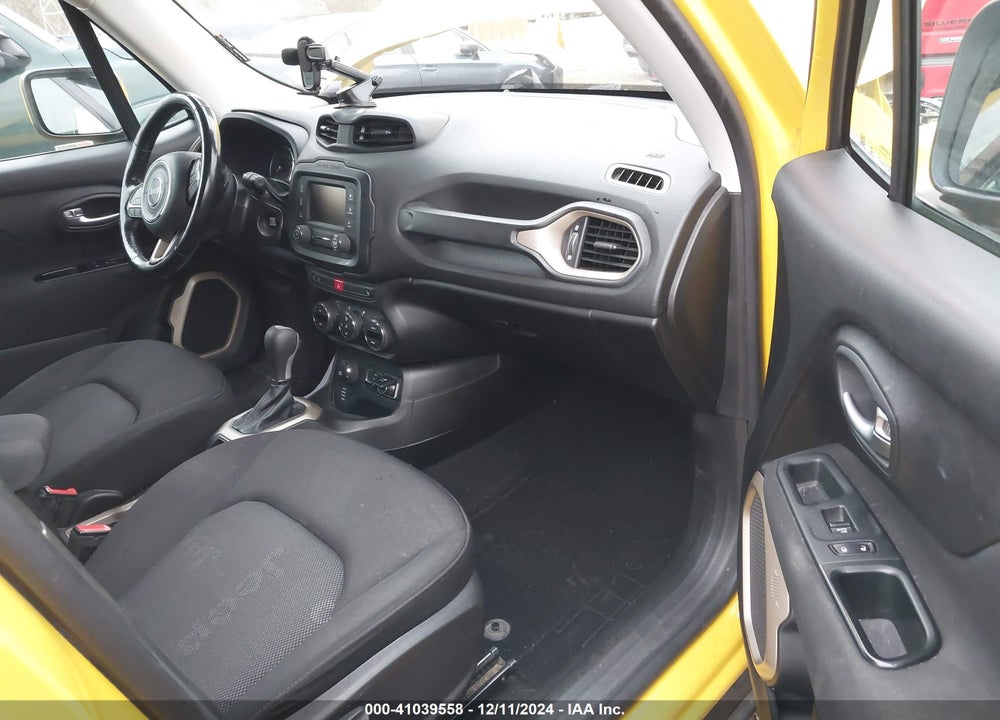 2017 JEEP RENEGADE LATITUDE 4X4 VIN: ZACCJBBB1HPG10385