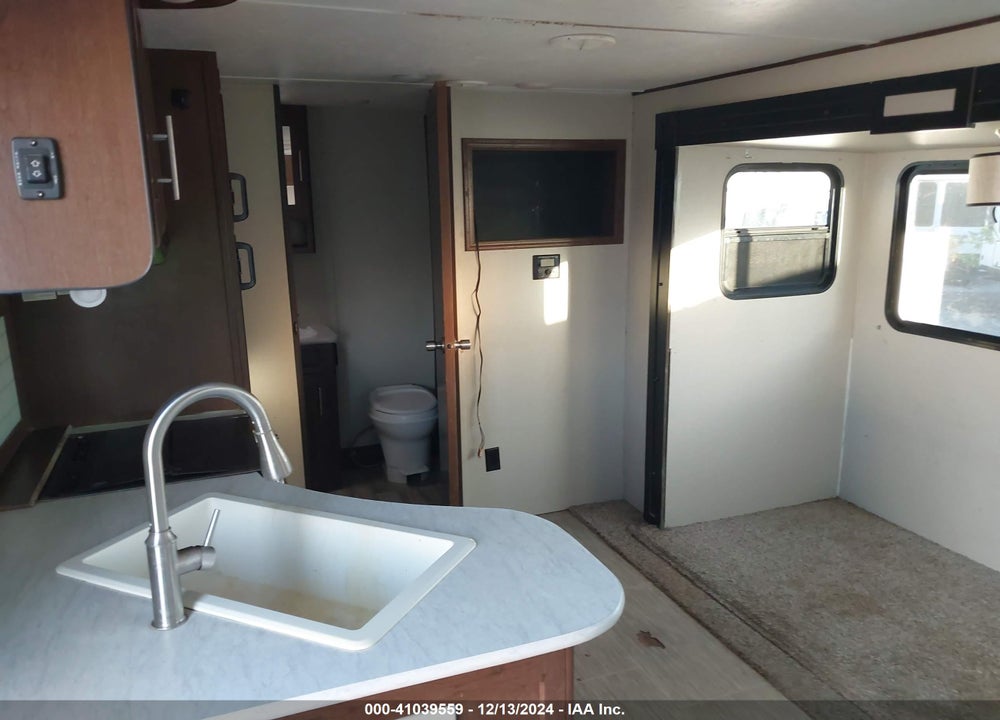 2019 AVENGER TRAVEL TRAILER VIN: 5ZT2AVKB5KG923519