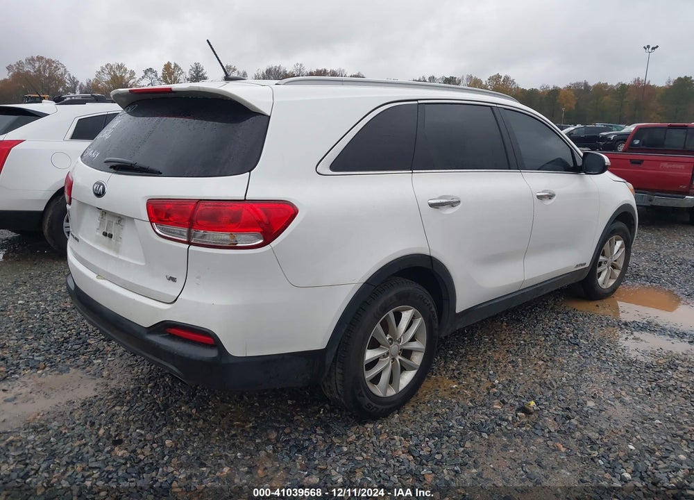 2017 KIA SORENTO 3.3L LX VIN: 5XYPGDA59HG326526