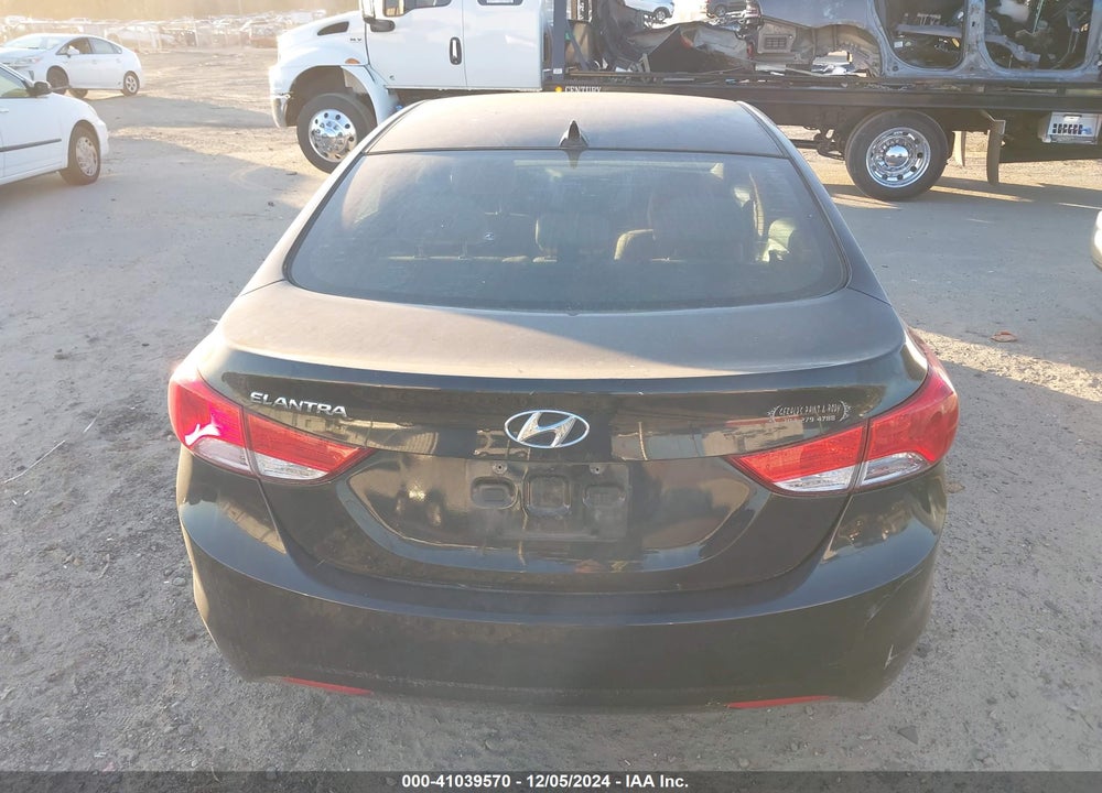 2013 HYUNDAI ELANTRA GLS VIN: 5NPDH4AE8DH272719