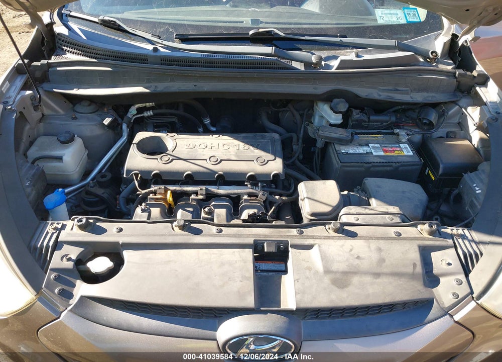 2010 HYUNDAI TUCSON GLS VIN: KM8JUCAC2AU080698