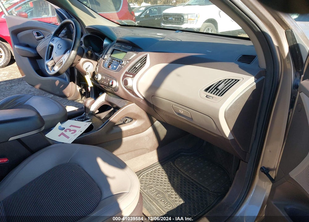 2010 HYUNDAI TUCSON GLS VIN: KM8JUCAC2AU080698