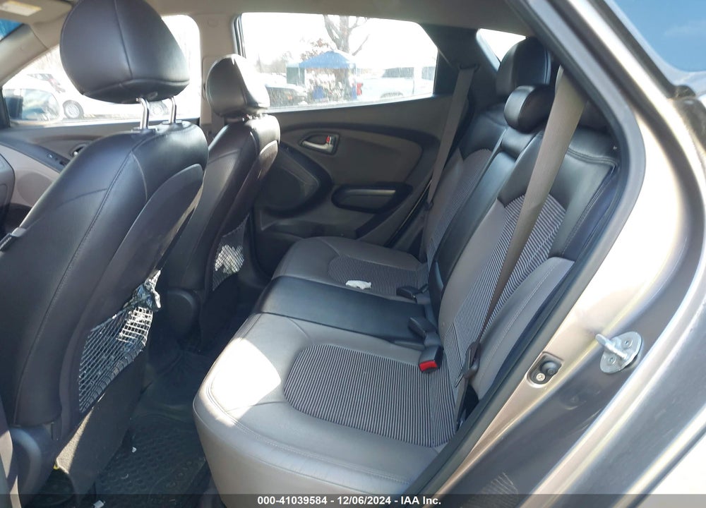 2010 HYUNDAI TUCSON GLS VIN: KM8JUCAC2AU080698