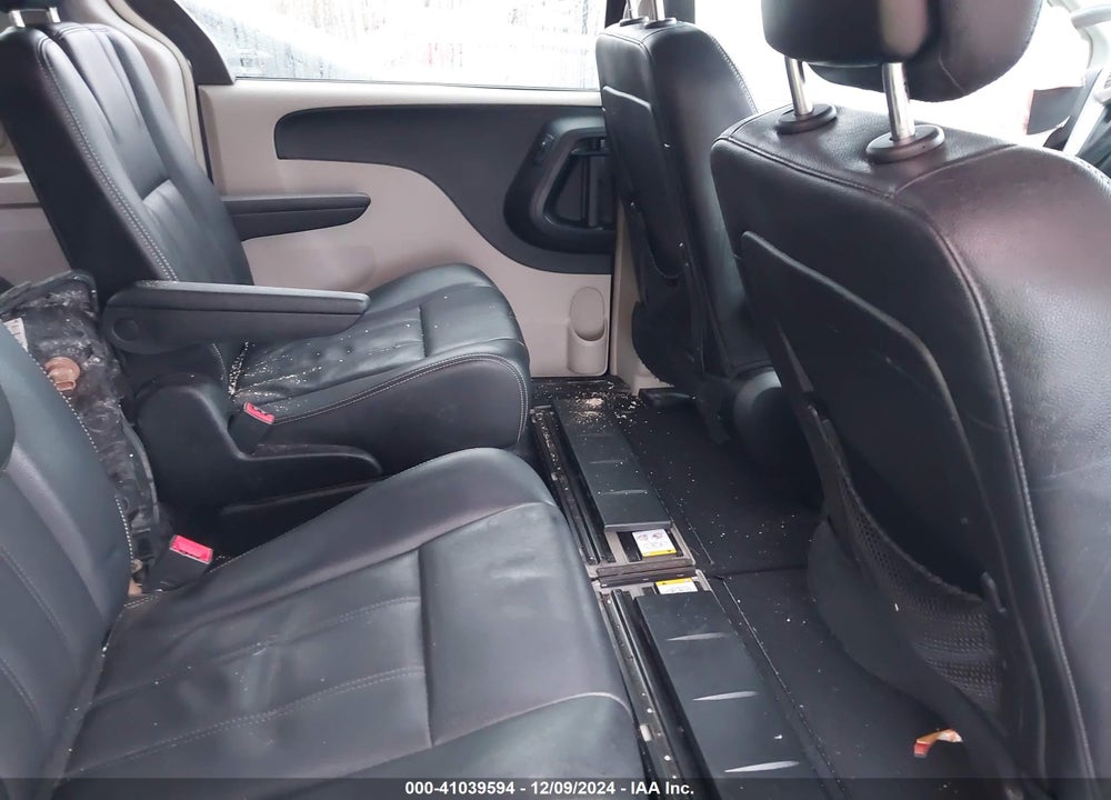 2013 CHRYSLER TOWN & COUNTRY TOURING VIN: 2C4RC1BG2DR734178