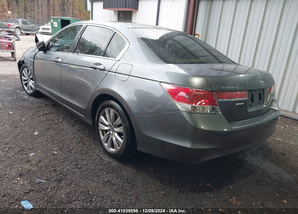 2011 HONDA ACCORD 2.4 EX VIN: 1HGCP2F79BA017323