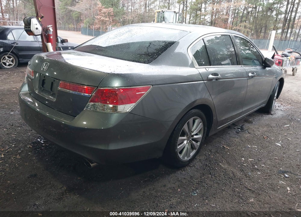 2011 HONDA ACCORD 2.4 EX VIN: 1HGCP2F79BA017323