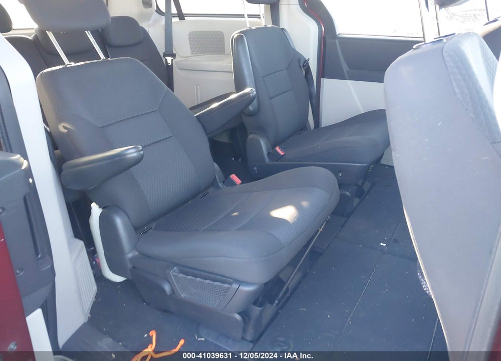 2010 DODGE GRAND CARAVAN HERO VIN: 2D4RN3D10AR489569