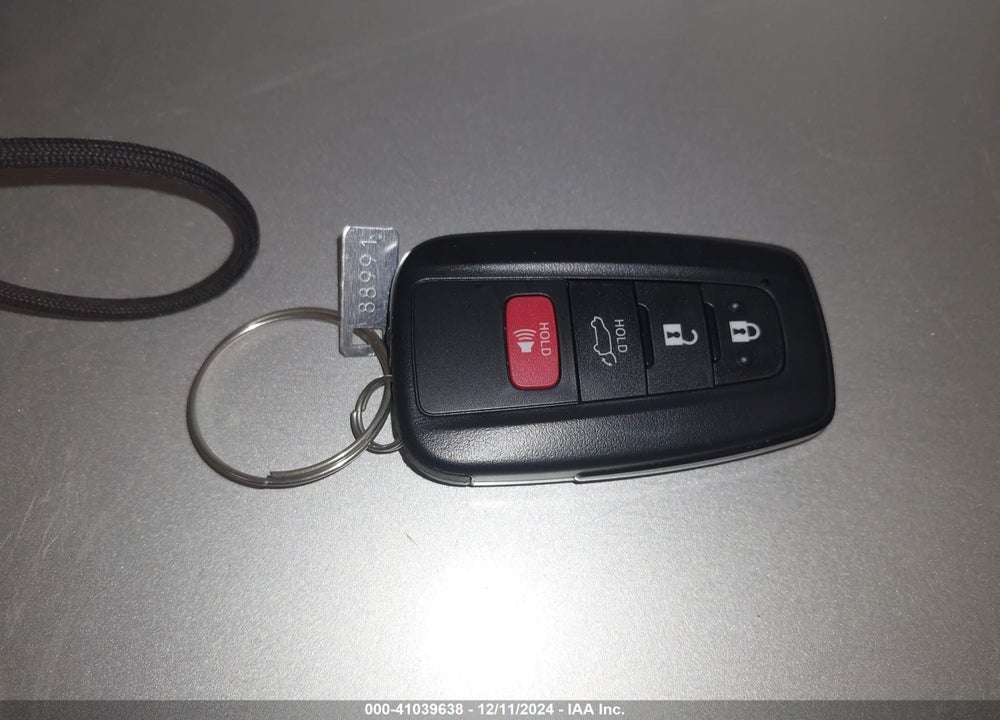 2019 TOYOTA RAV4 XLE VIN: 2T3P1RFV6KC058892