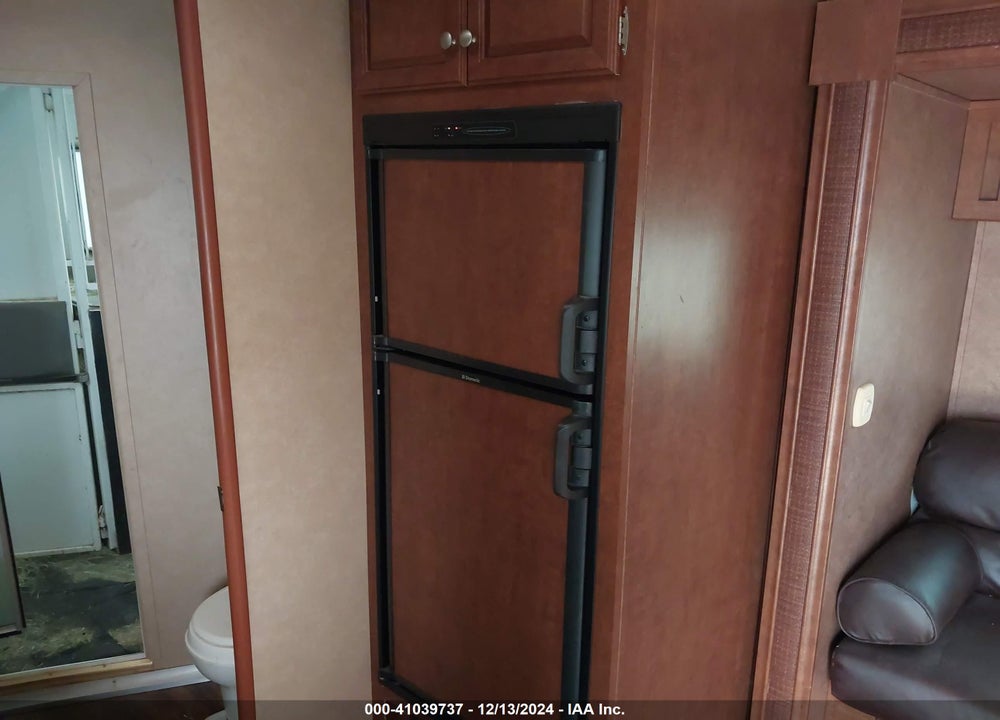 2013 BISON TRVTR VIN: 51Y316E25D2003348