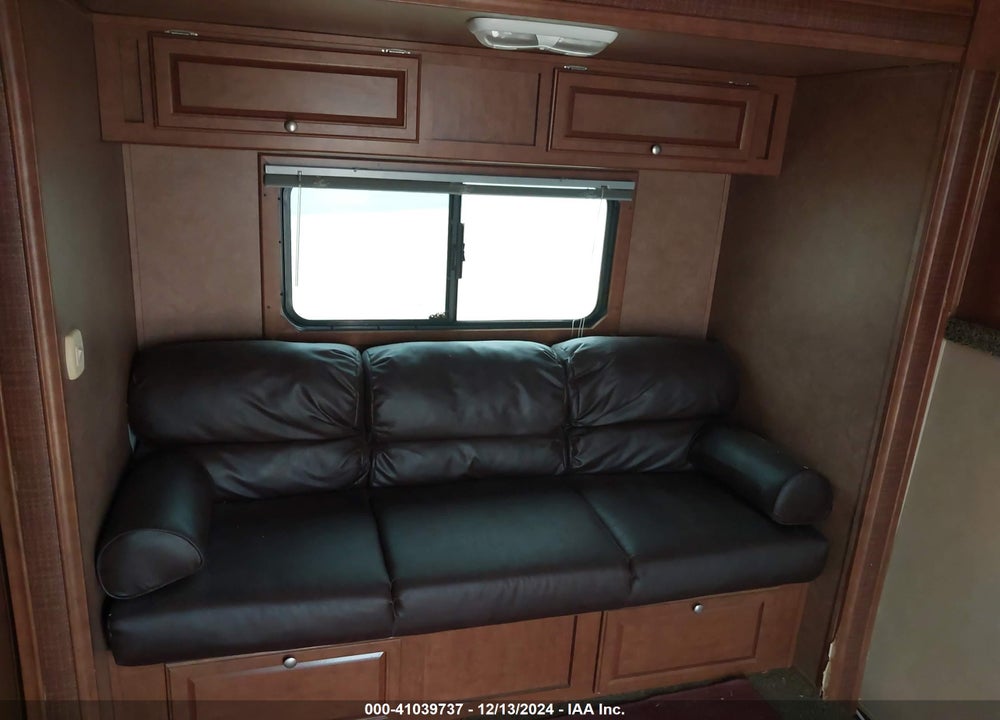 2013 BISON TRVTR VIN: 51Y316E25D2003348