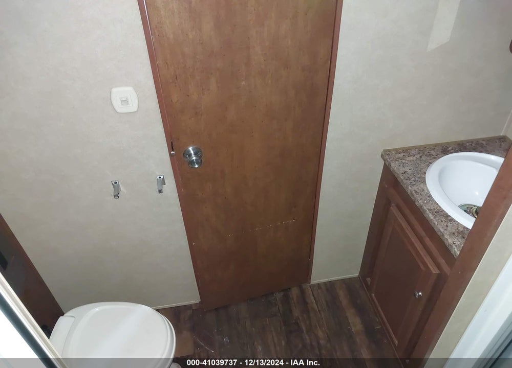 2013 BISON TRVTR VIN: 51Y316E25D2003348