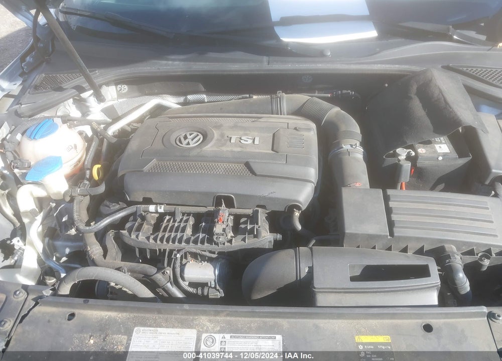 2016 VOLKSWAGEN PASSAT VIN: 1VWCT7A35GC011006