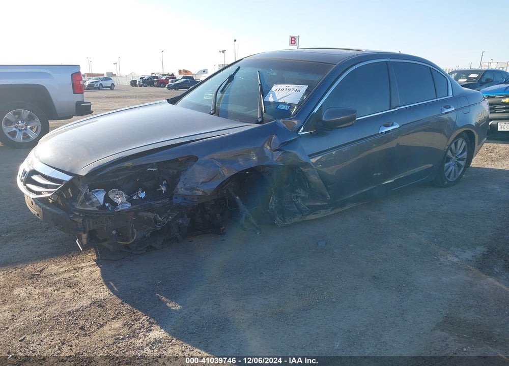 2011 HONDA ACCORD VIN: 1HGCP3F81BA019937