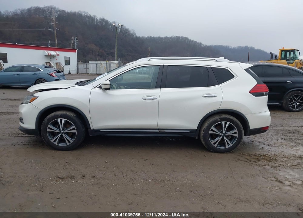 2017 NISSAN ROGUE SL VIN: JN8AT2MV0HW251000