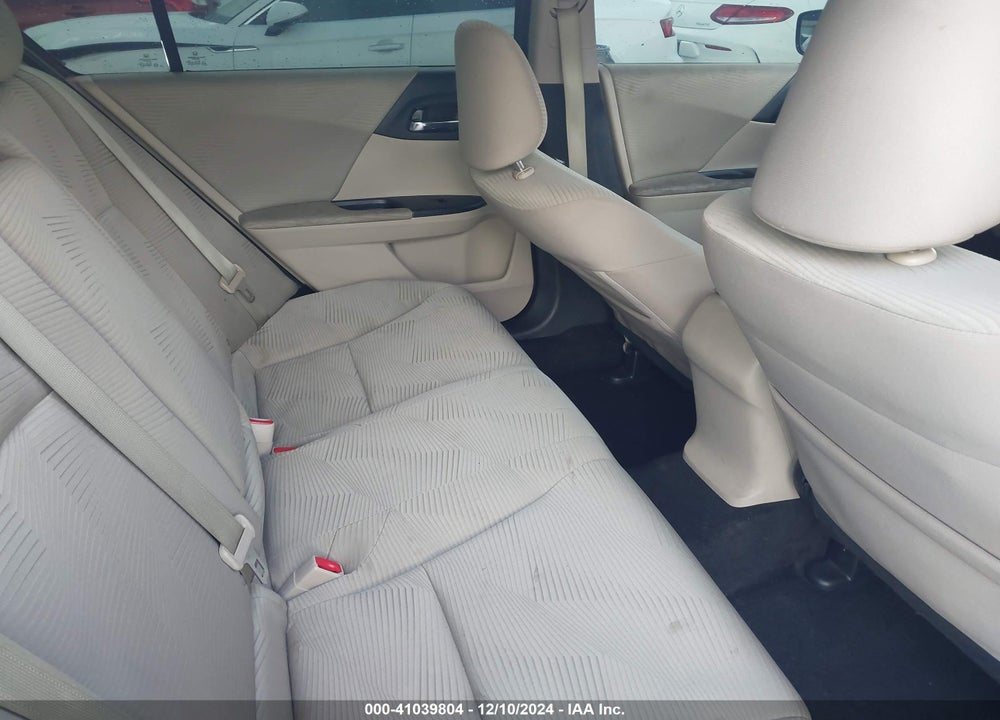 2017 HONDA ACCORD LX VIN: 1HGCR2F33HA086587