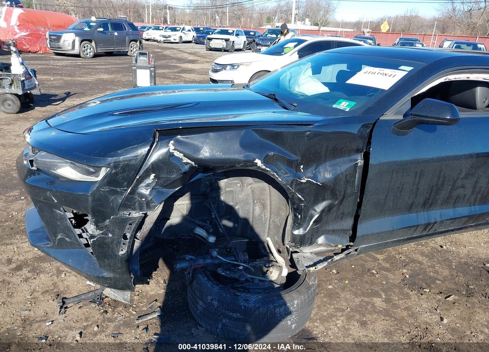 2016 CHEVROLET CAMARO VIN: 1G1FH1R74G0136787