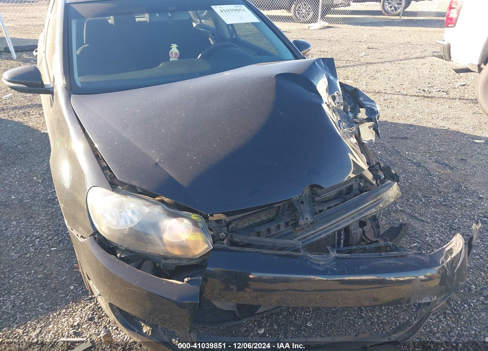 2014 VOLKSWAGEN GOLF 2.5L VIN: WVWDB7AJ0EW011855