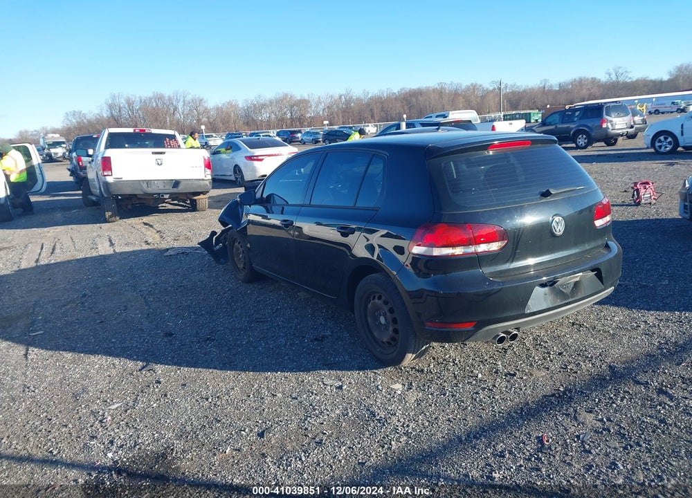 2014 VOLKSWAGEN GOLF 2.5L VIN: WVWDB7AJ0EW011855