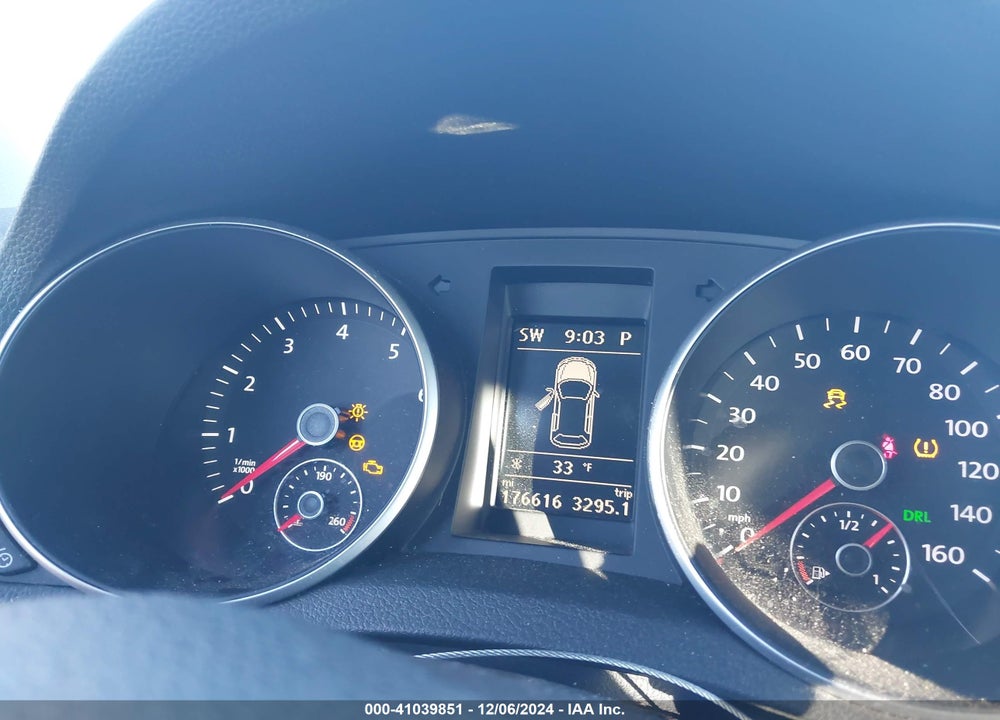 2014 VOLKSWAGEN GOLF 2.5L VIN: WVWDB7AJ0EW011855