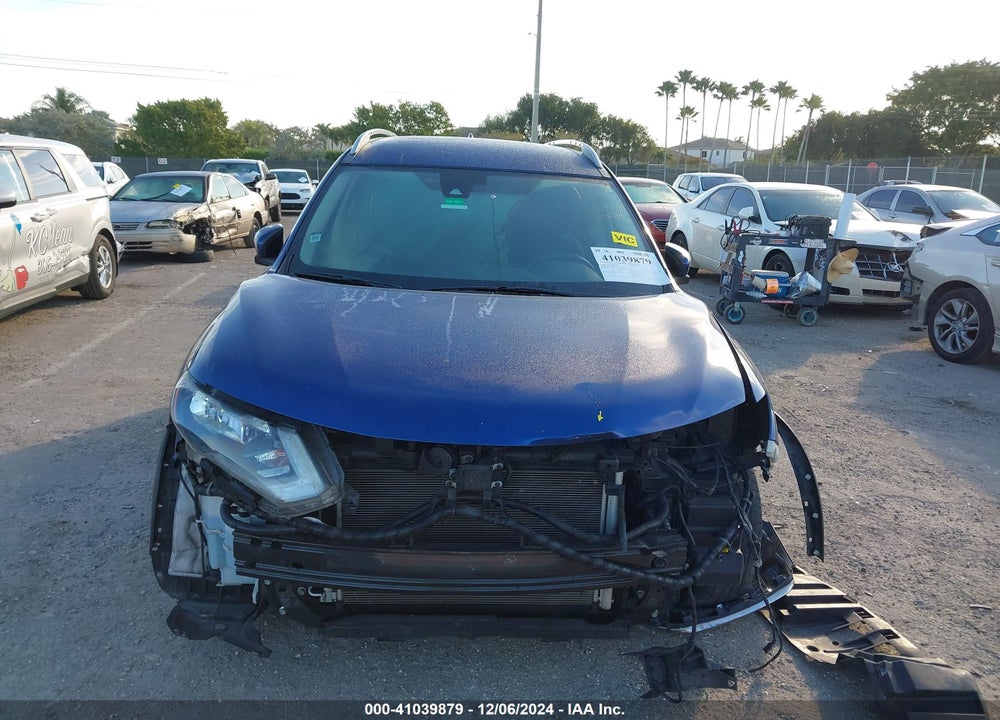 2019 NISSAN ROGUE SV VIN: 5N1AT2MT6KC712019