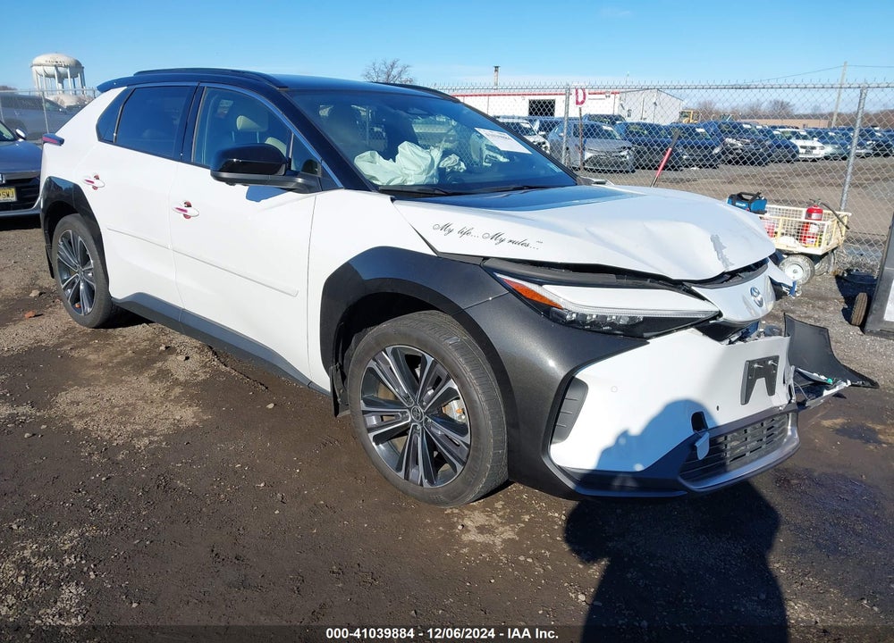 2023 TOYOTA BZ4X LIMITED VIN: JTMABABA3PA003876