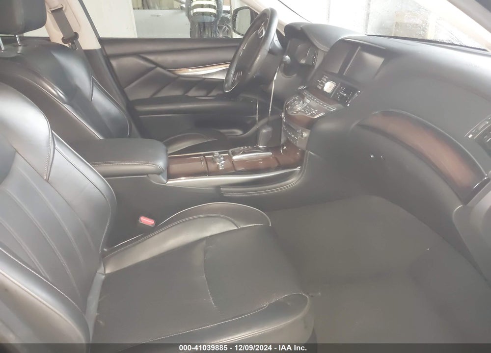 2016 INFINITI Q70L 5.6X VIN: JN1AY1PR7GM590047
