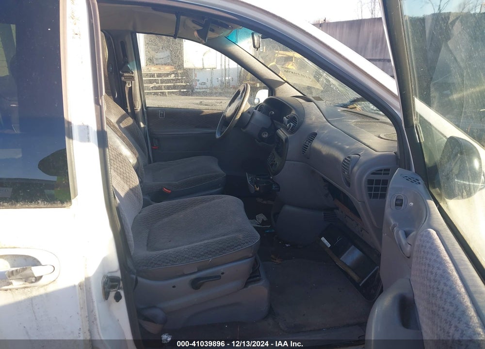 2000 CHRYSLER GRAND VOYAGER SE VIN: 1C4GJ44G1YB746578