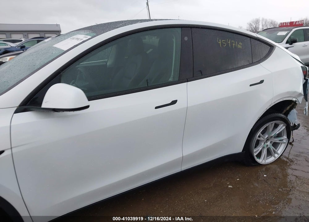 2021 TESLA MODEL Y LONG RANGE DUAL MOTOR ALL-WHEEL DRIVE VIN: 5YJYGDEE1MF074948