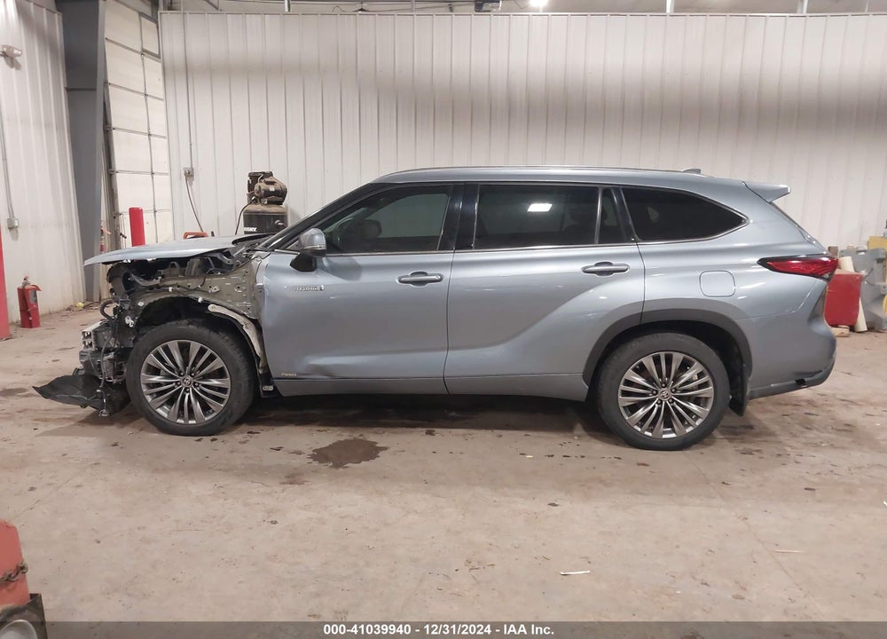2021 TOYOTA HIGHLANDER HYBRID PLATINUM VIN: 5TDEBRCH1MS017771