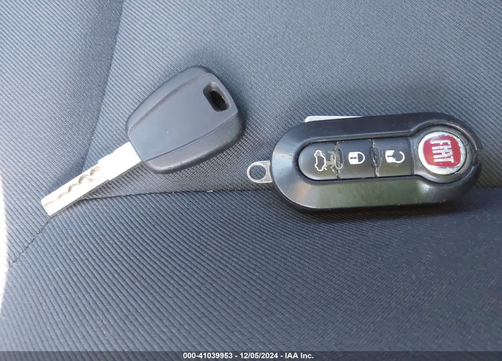 2016 FIAT 500 POP VIN: 3C3CFFAR8GT155425