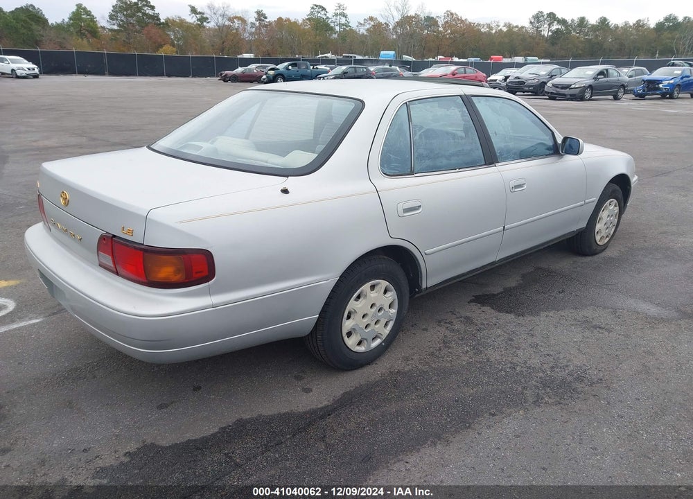 1995 TOYOTA CAMRY LE VIN: 4T1SK12EXSU490794