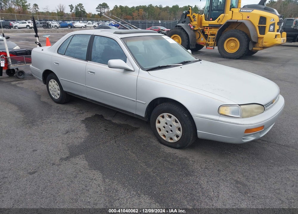 1995 TOYOTA CAMRY LE VIN: 4T1SK12EXSU490794