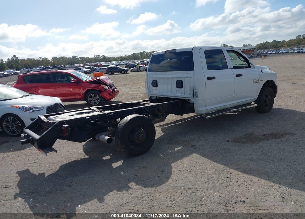 2018 RAM 3500 CHASSIS TRADESMAN/SLT/LAIE VIN: 3C7WRSCL4JG165762