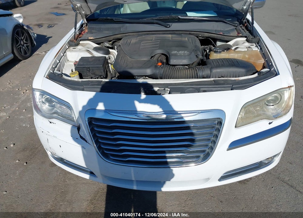 2011 CHRYSLER 300 LIMITED VIN: 2C3CA5CG8BH580312