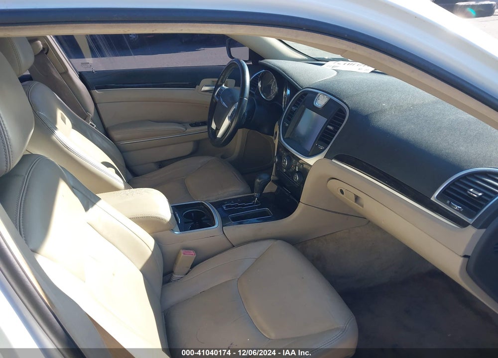 2011 CHRYSLER 300 LIMITED VIN: 2C3CA5CG8BH580312