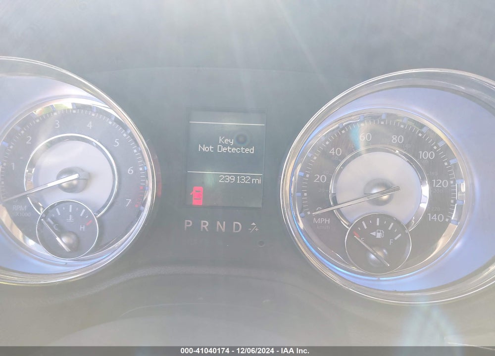2011 CHRYSLER 300 LIMITED VIN: 2C3CA5CG8BH580312